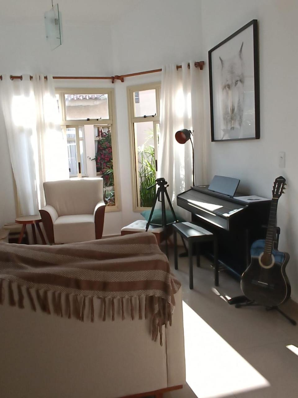 Quarto Aconchegante Em Casa Artistica Hospedagem domiciliar *