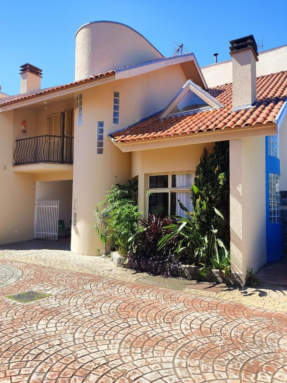 Hospedagem domiciliar Quarto Aconchegante Em Casa Artistica Curitiba